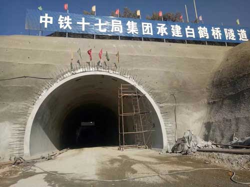 冷擠壓套筒在白鶴橋隧道的應用圖片