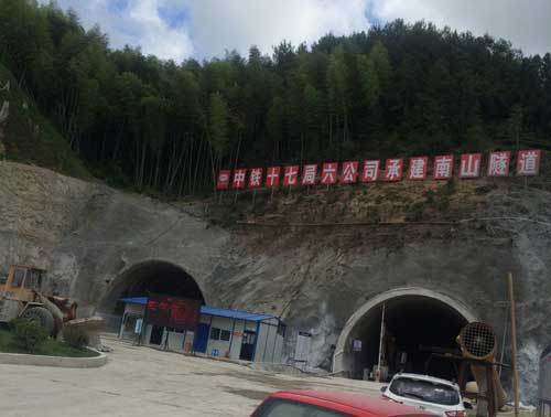 鋼筋套筒在隧道建設(shè)中的應(yīng)用圖片